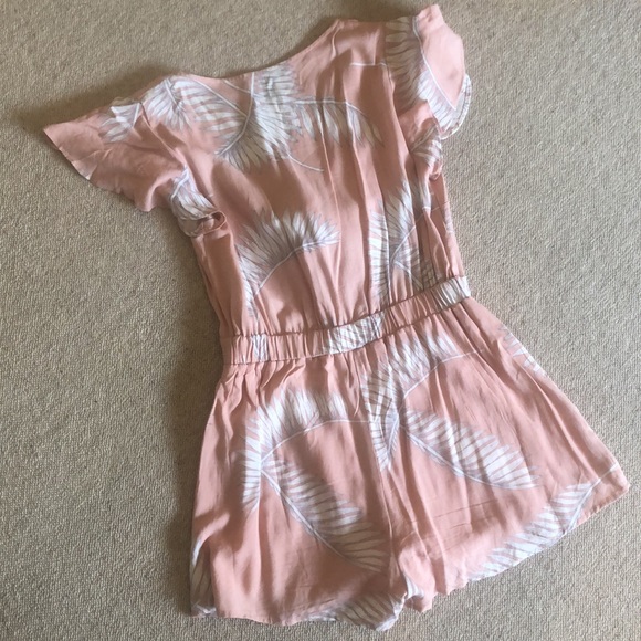 Palm leaf print romper - Picture 10 of 12